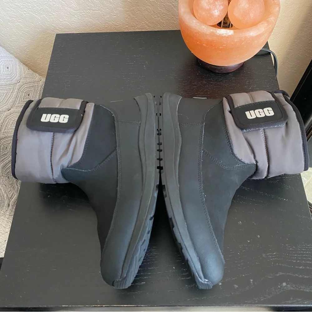 COPY - UGG Unisex Kids TOTY WEATHER Snow Black Boots Size 6